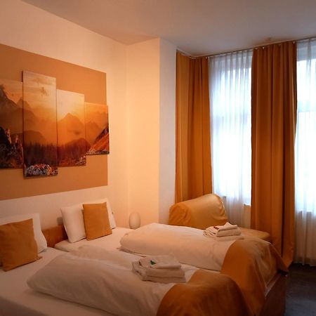 Hotel Karolinger Düsseldorf Kültér fotó